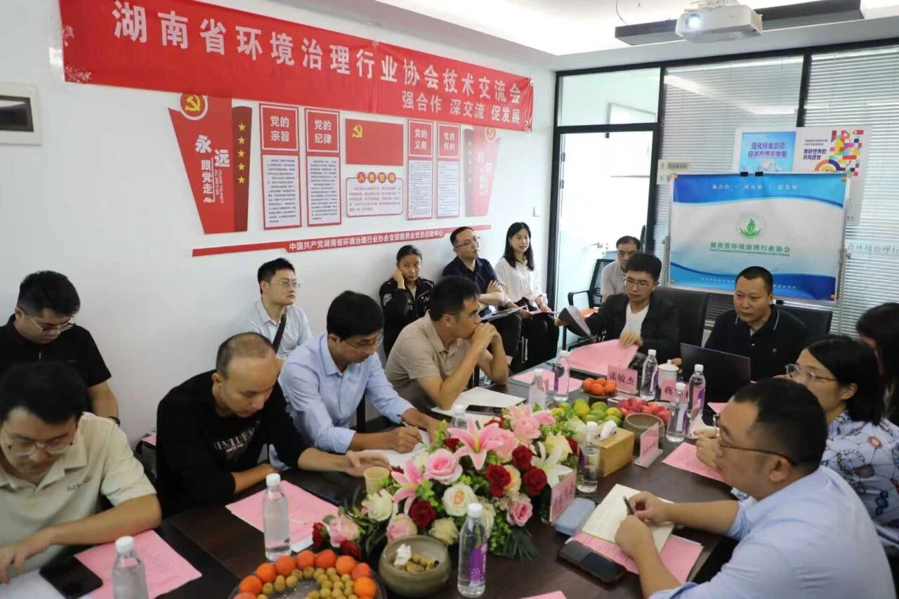 1759978527106879.jpg 3.jpg